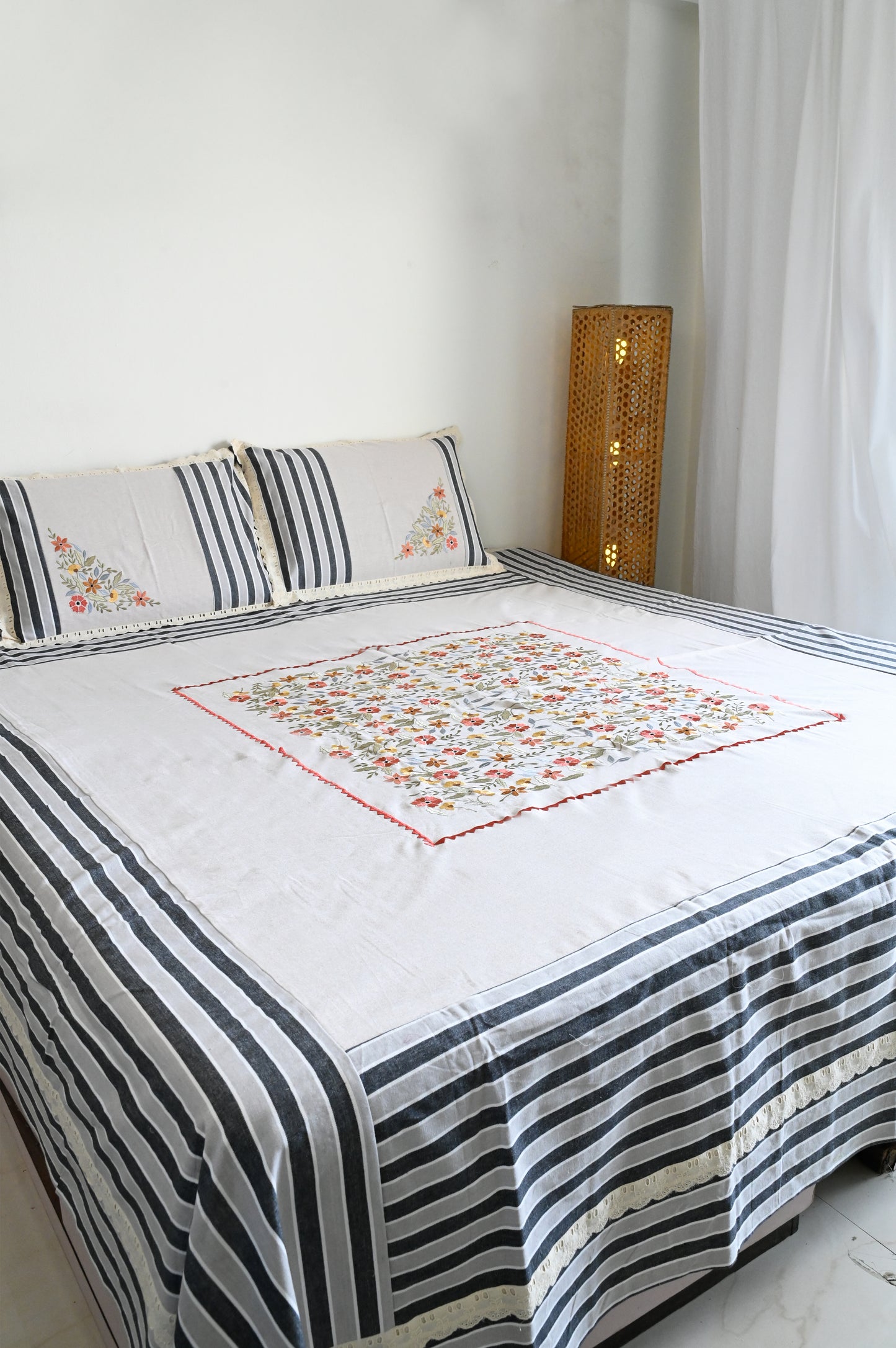 Black Striped bedsheet