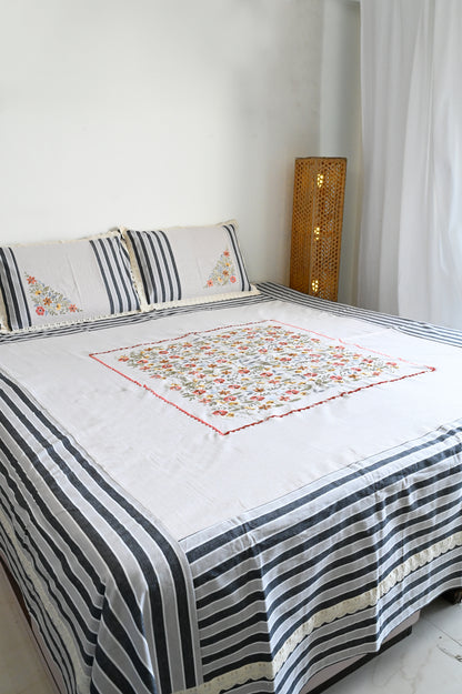 Black Striped bedsheet