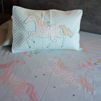Unicorn Dreams - Beige Unicorns